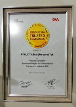 PTBA Mendapat Penghargaan Sebagai Trusted Company