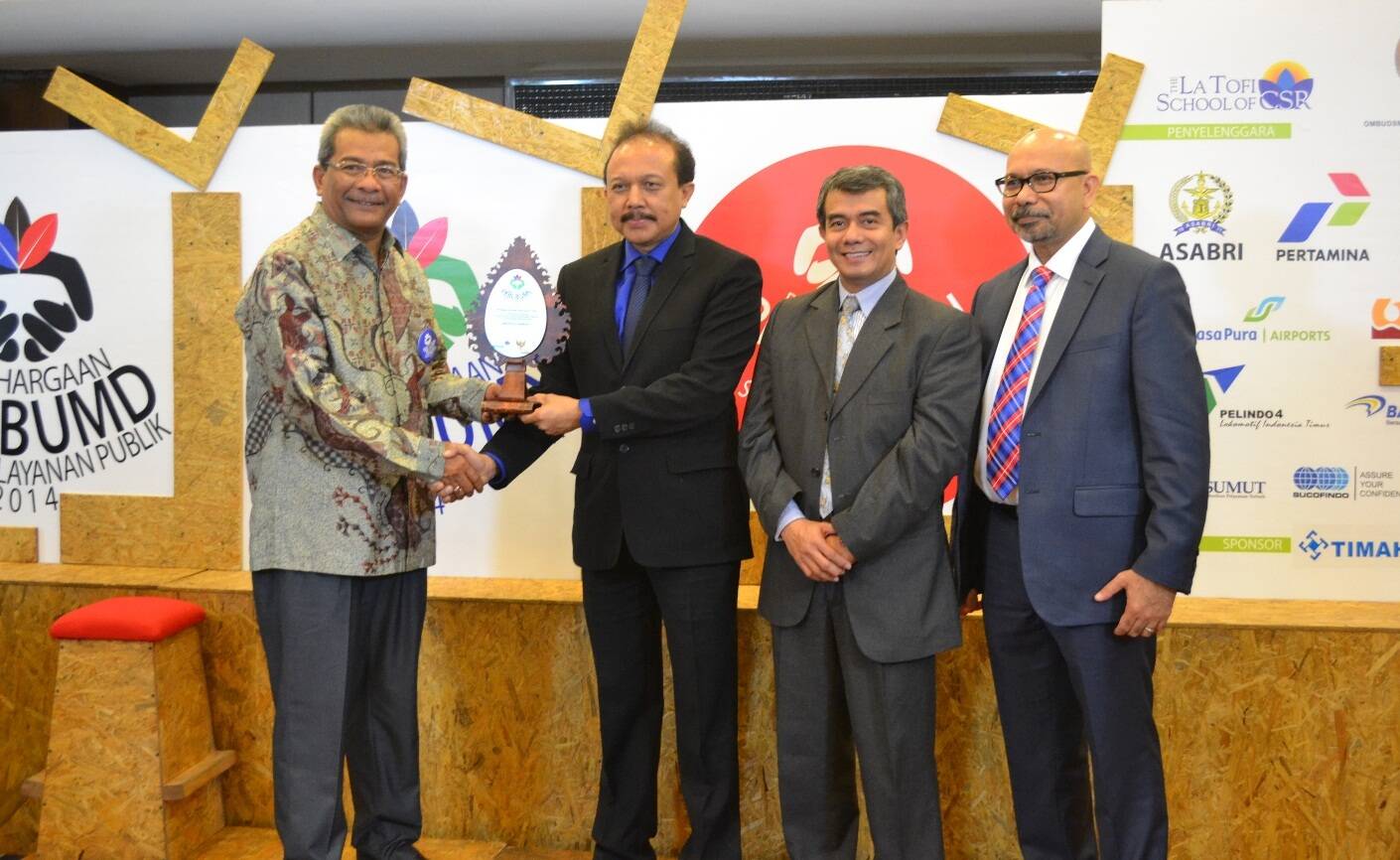 PTBA Raih Penghargaan Tertinggi PKBL-BUMN 2014