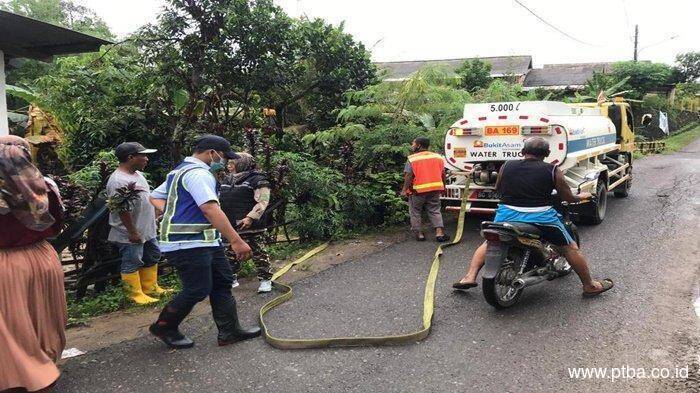 Air Bersih untuk Korban Banjir