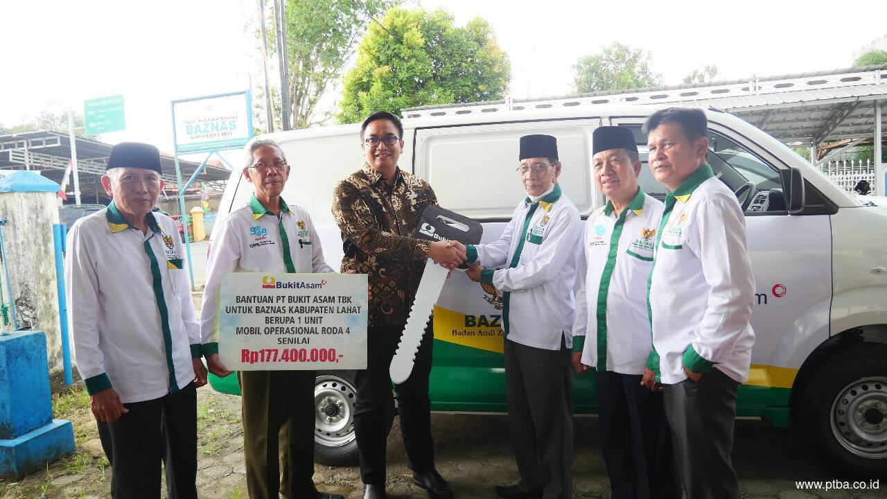 Bukit Asam Sumbangkan 1 Unit Mobil untuk Operasional Baznas Kabupaten Lahat