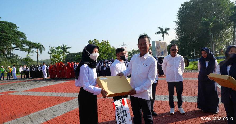 PTBA Berikan Beasiswa Bidiksiba untuk 49 Anak Tahun Ini