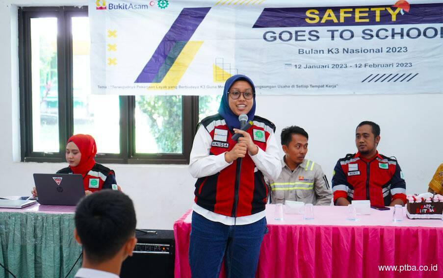 PTBA Ajak Para Pelajar Budayakan Kesehatan dan Keselamatan Kerja