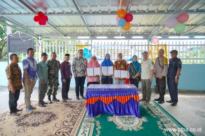 PTBA Bangun Gedung PAUD hingga Posyandu untuk Warga Perumahan Bara Lestari