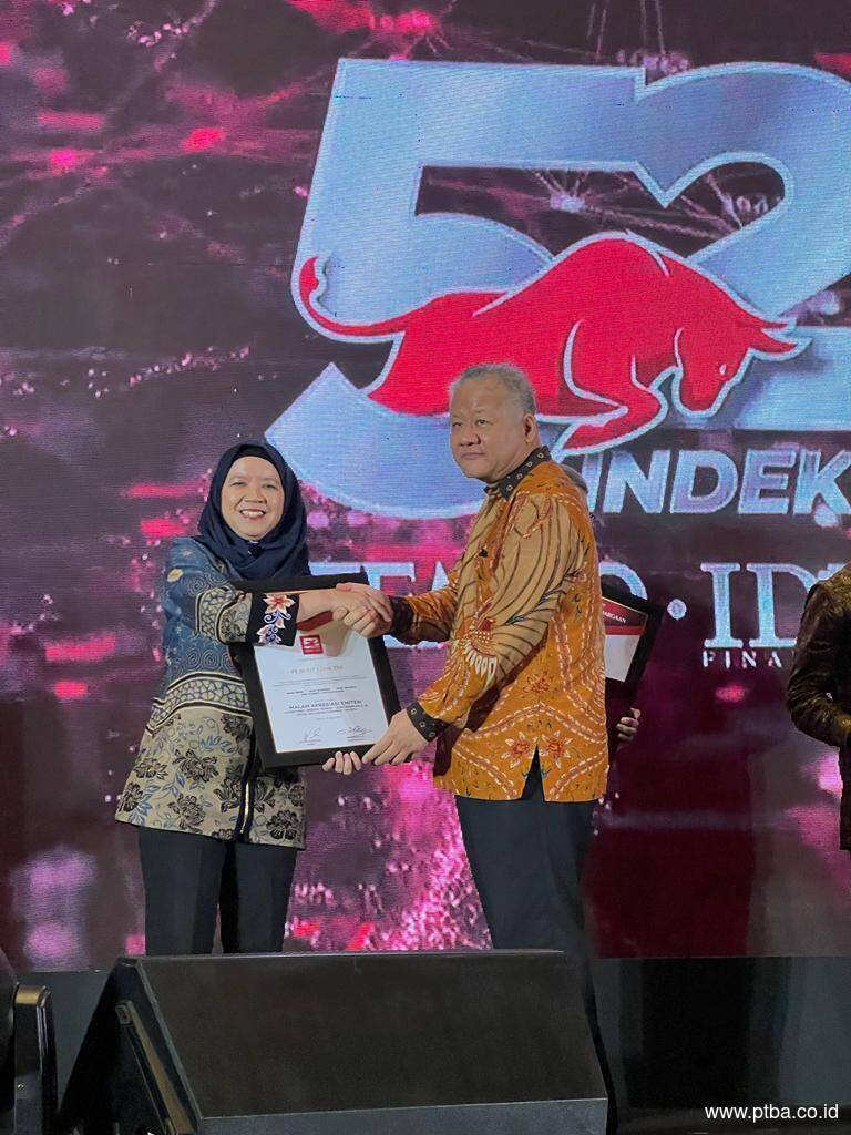 PTBA Received an Award for Outstanding Financial Performance Over the Last Five Years