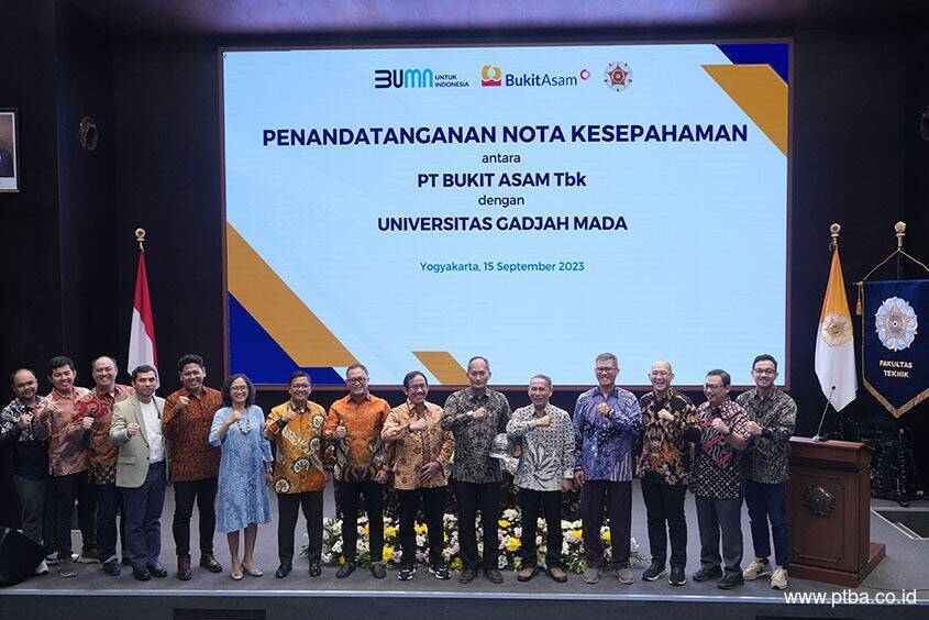 Kolaborasi Bukit Asam (PTBA) dan UGM Tingkatkan Nilai Tambah Batu Bara