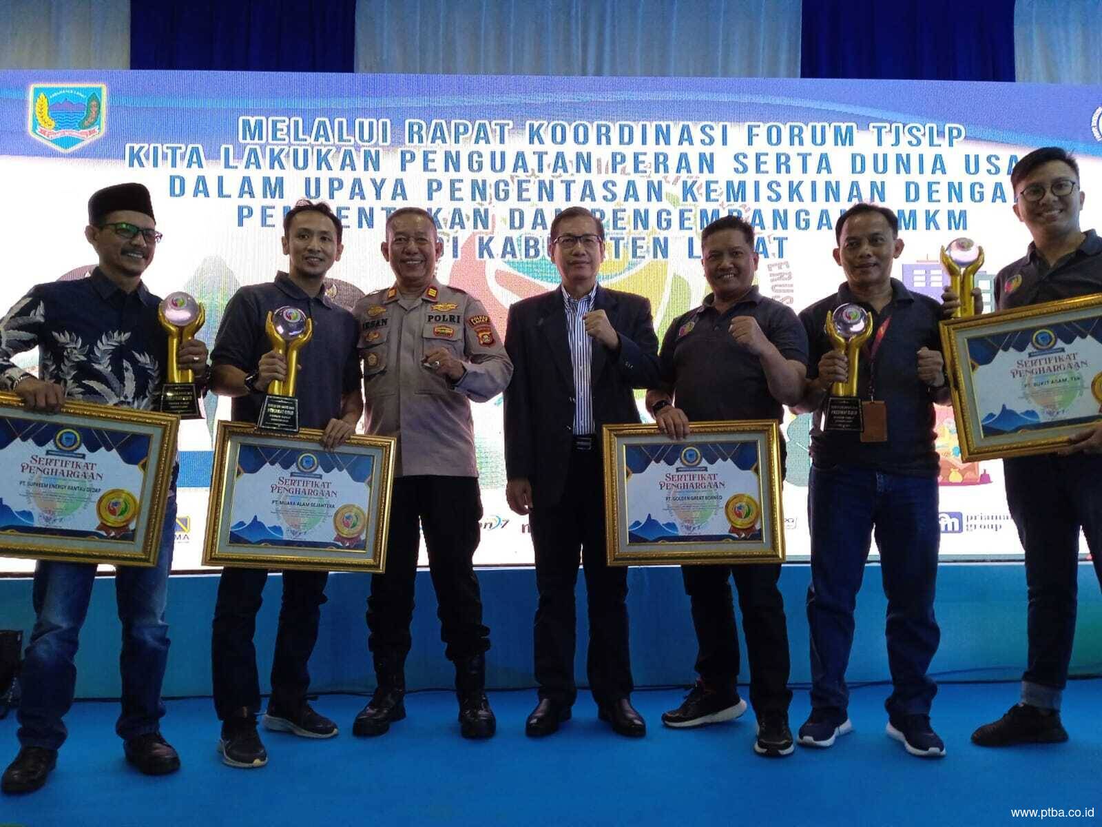 Bukit Asam Raih Gelar Perusahaan Terbaik di Ajang Serelo CSR Award