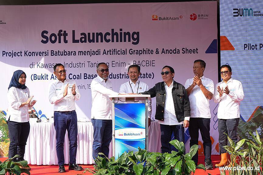 Pertama di Dunia, Bukit Asam dan BRIN Mulai Kembangkan Batu Bara untuk Bahan Baku Baterai Li-ion