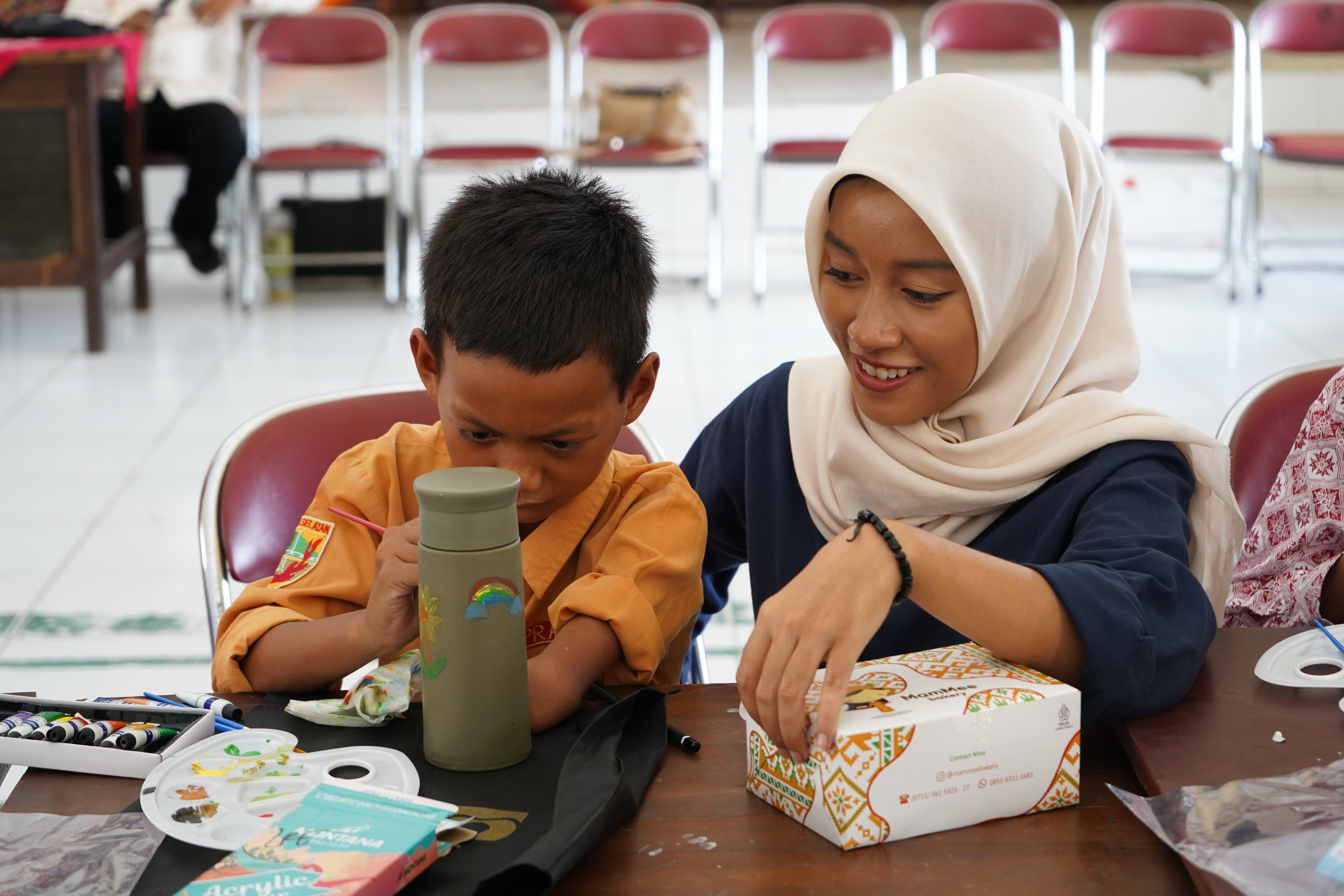 Ukir Cita Bersama Siswa SLB Palembang Lewat Seni