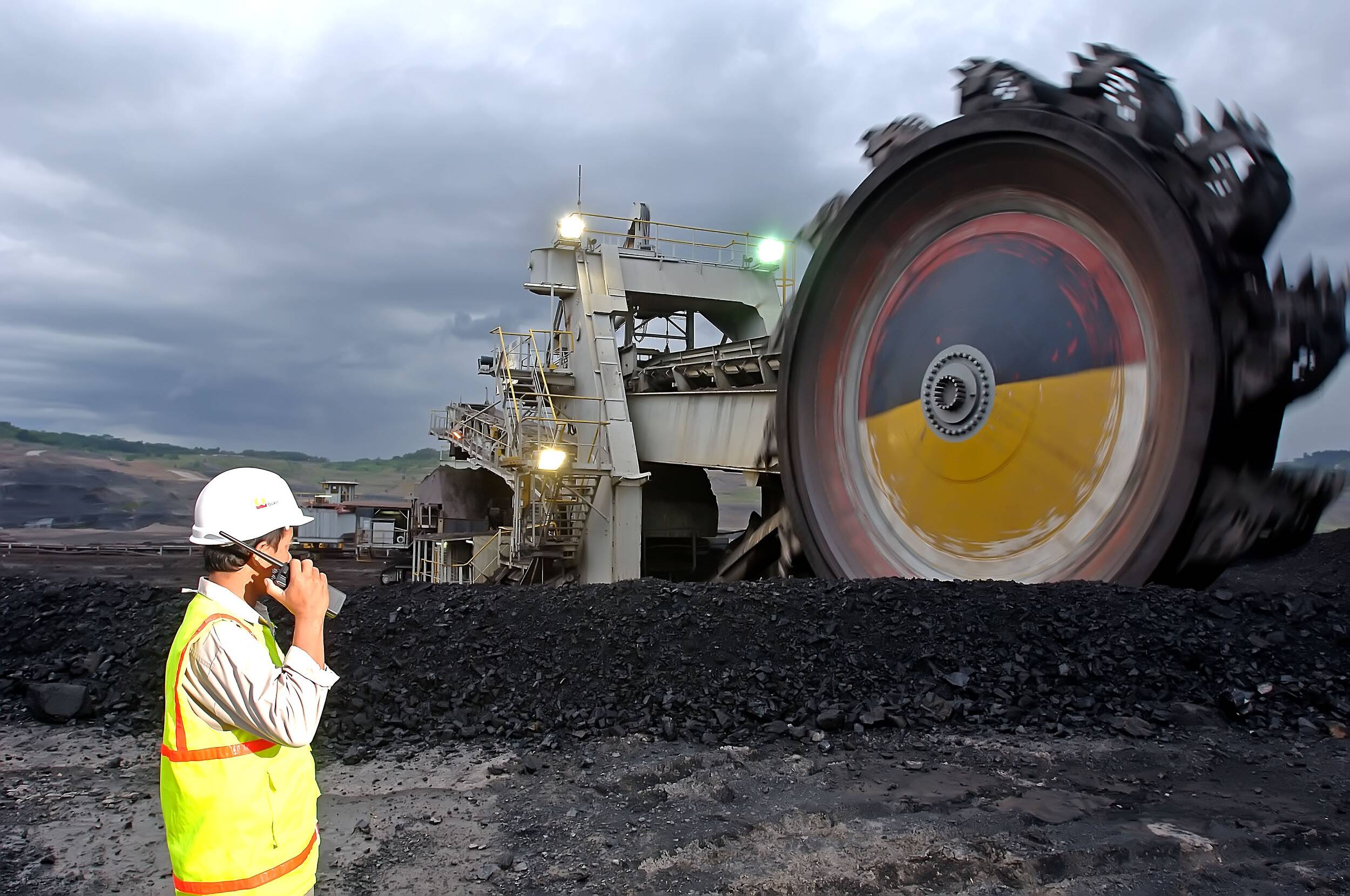 PTBA TARGETS 30 PERCENT GROWTH OF COAL PRODUCTION