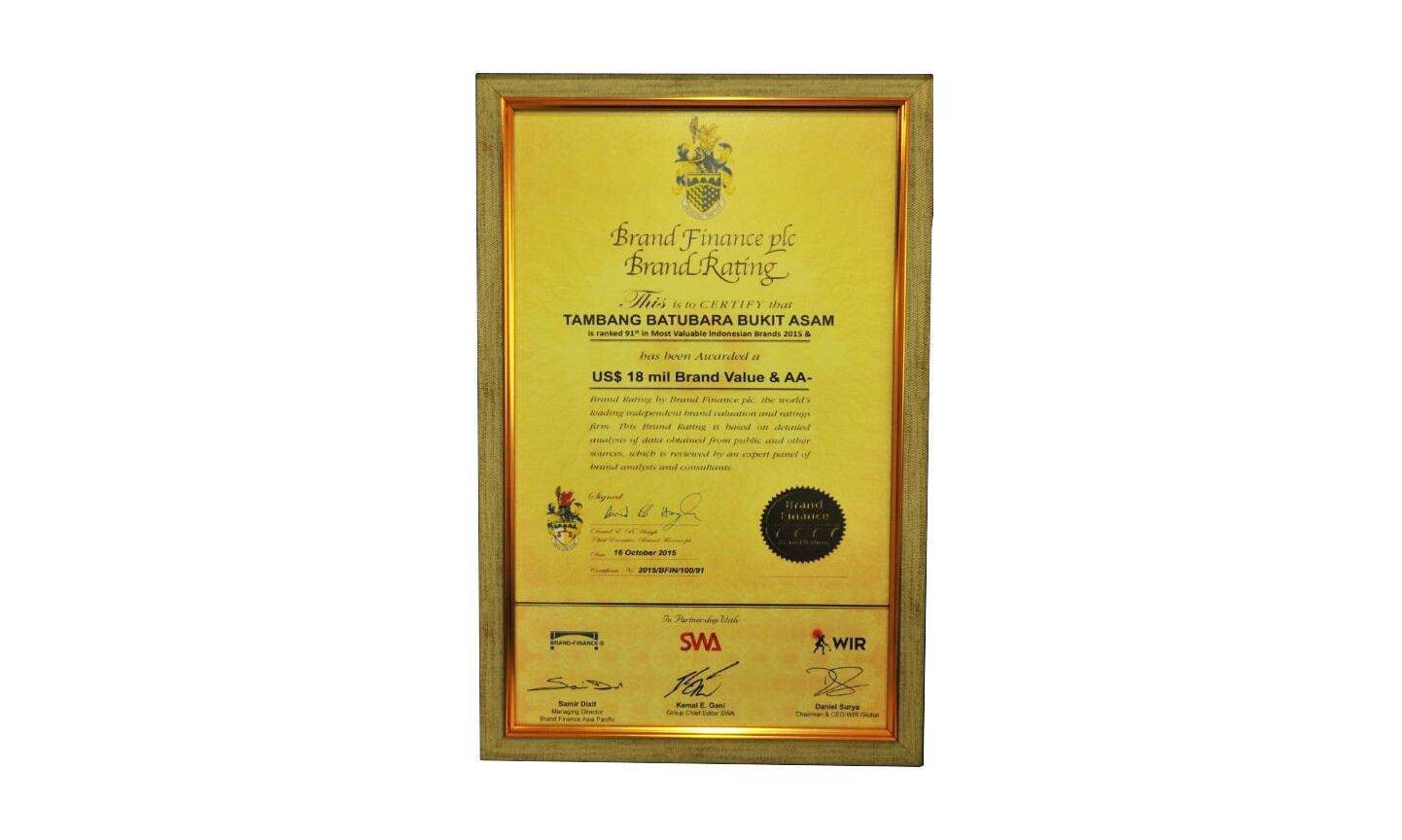 PTBA Memperoleh Penghargaan The MOST 100 VALUABLE BRAND 2015