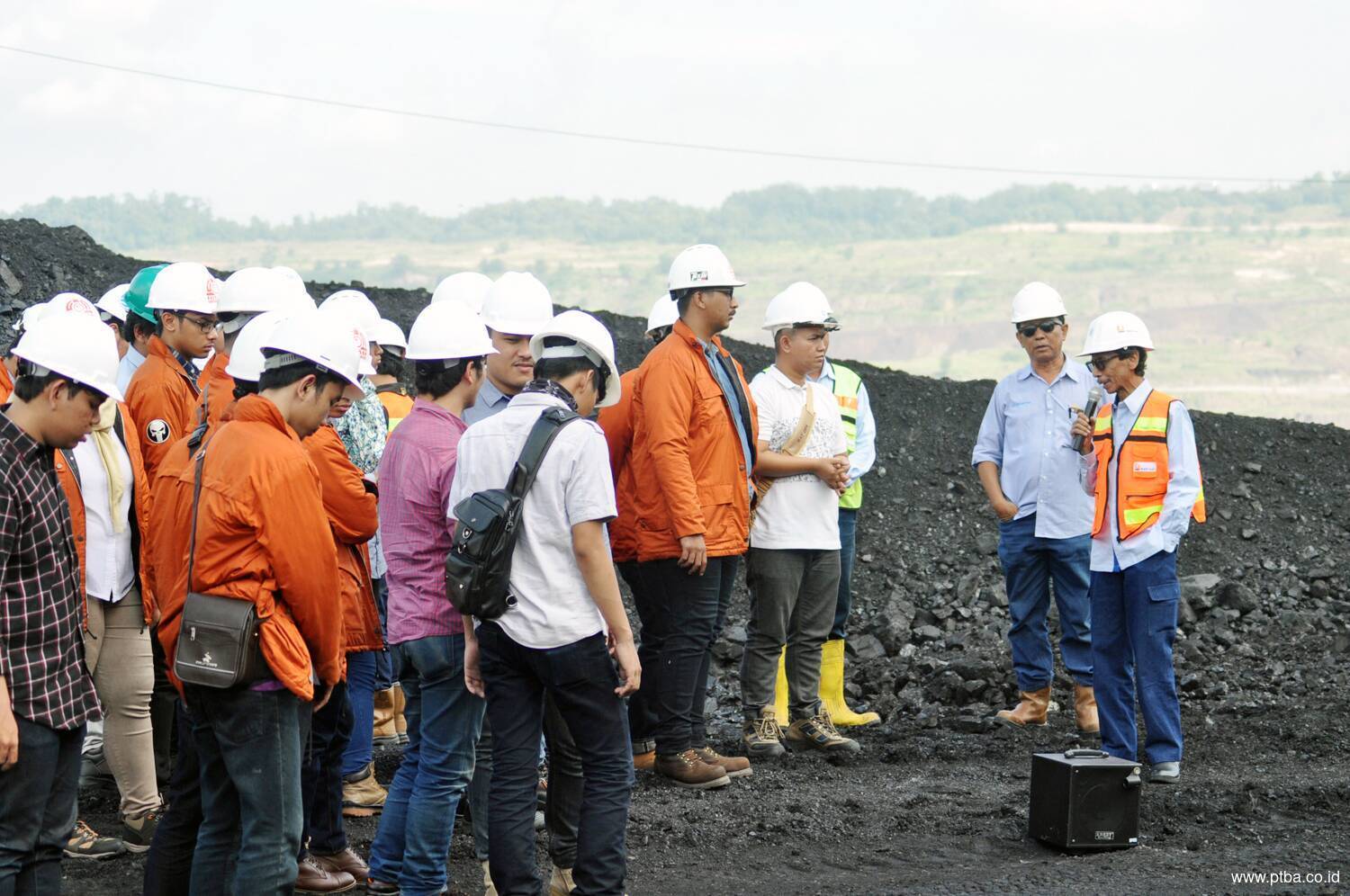 PTBA Terbuka Sebagai Tempat Pembelajaran Bagi Akademisi