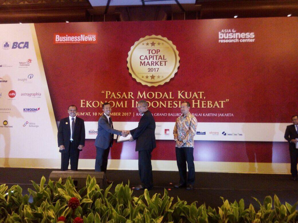 PTBA Raih Dua Penghargaan Top Capital Market untuk Sektor Pertambangan