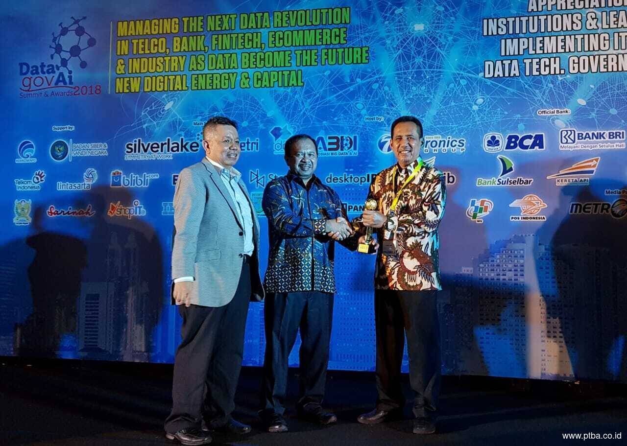 PTBA Raih The Best IT Data Infrastructure