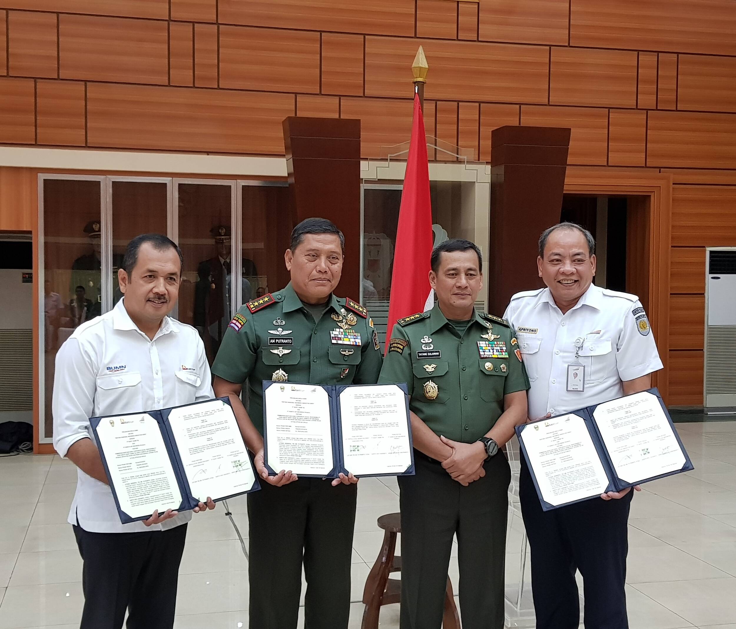 PTBA, PT KAI, dan TNI AD Tandatangani Perjanjian Kerja Sama