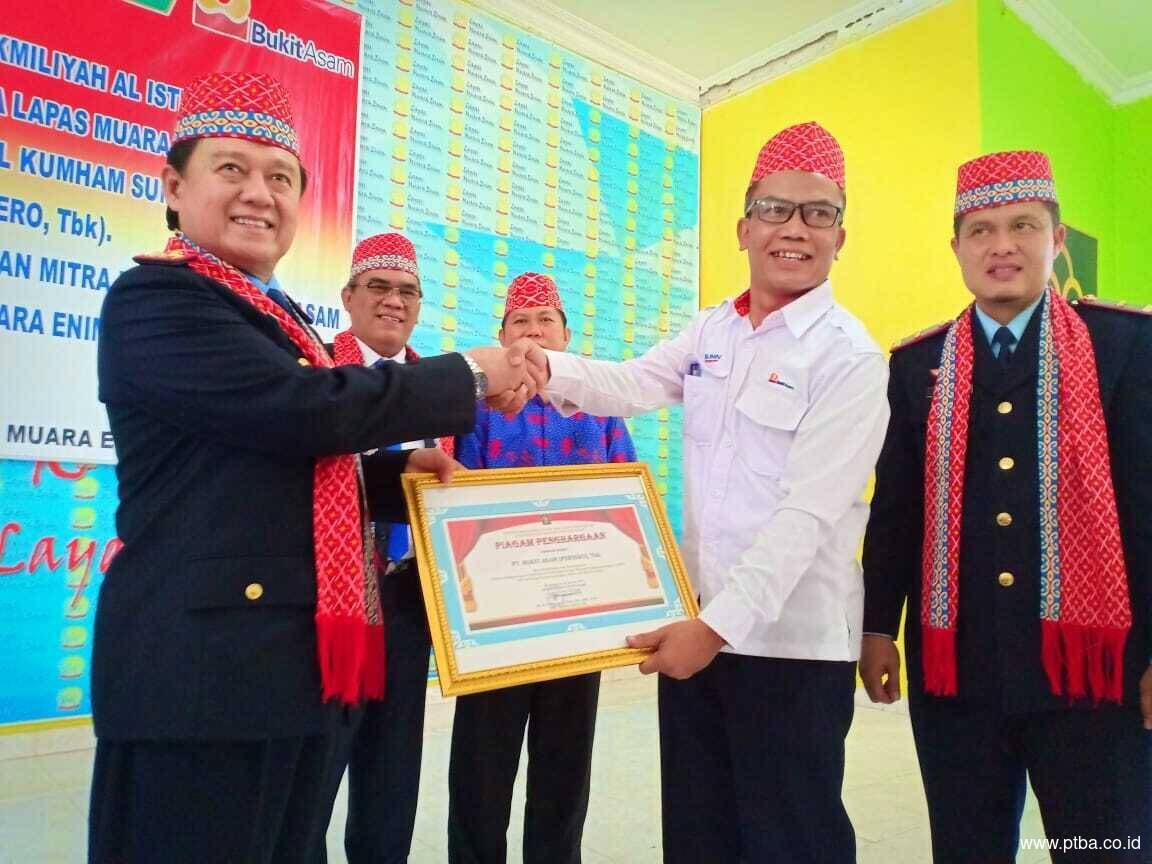 PTBA Raih Penghargaan dari Kanwil Kementerian Hukum dan HAM Provinsi Sumatera Selatan