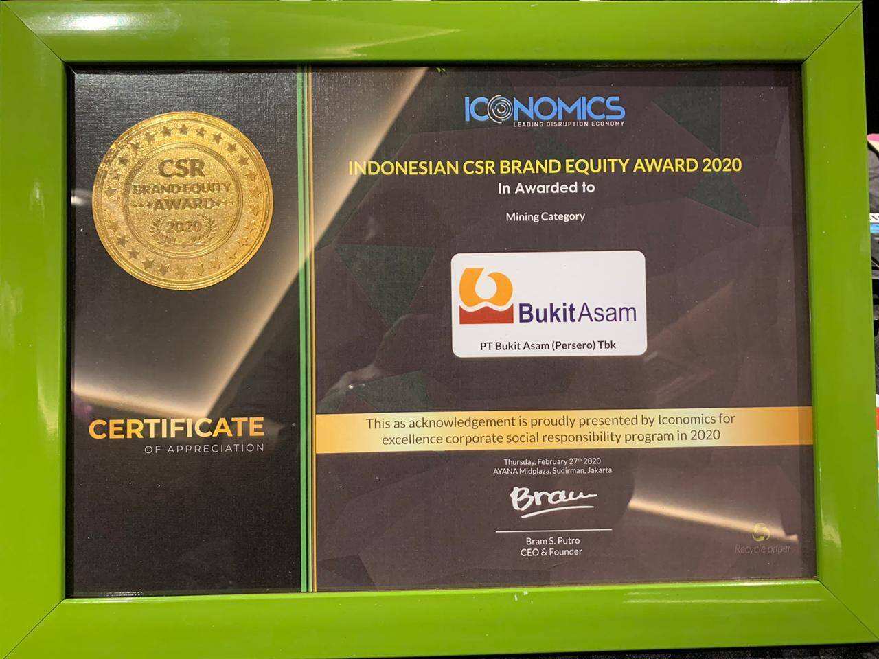 Bukit Asam Raih Penghargaan dalam Iconomics CSR Brand Equity Award 2020