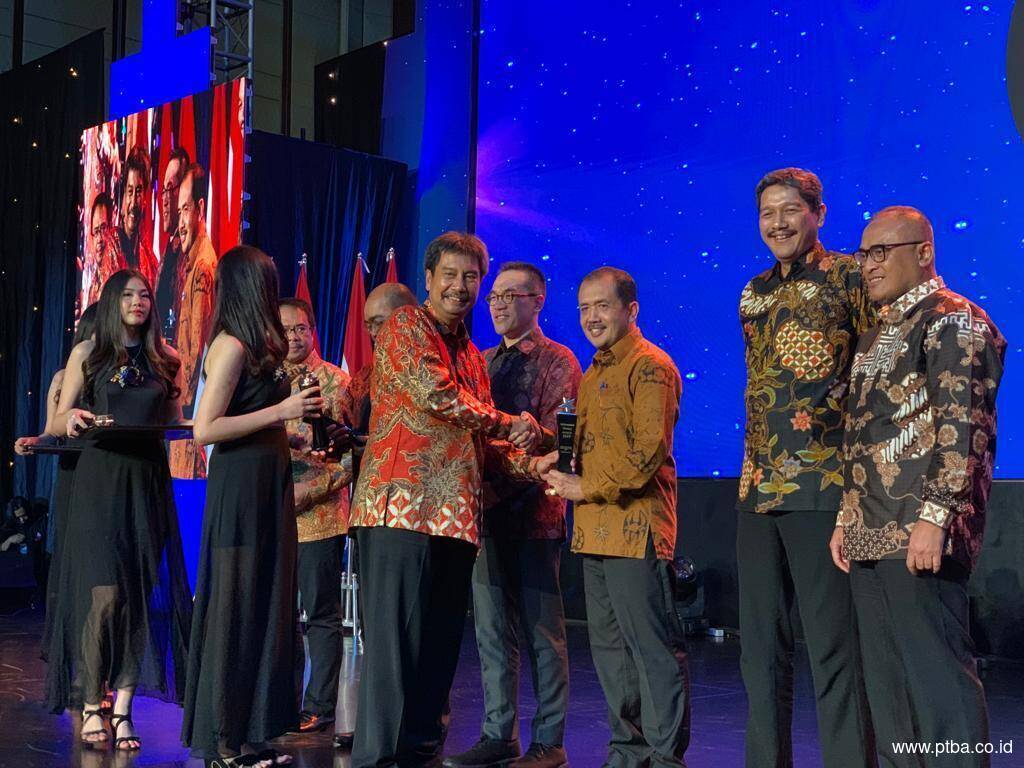 Bukit Asam Raih Penghargaan Indonesian Mining Awards 2019