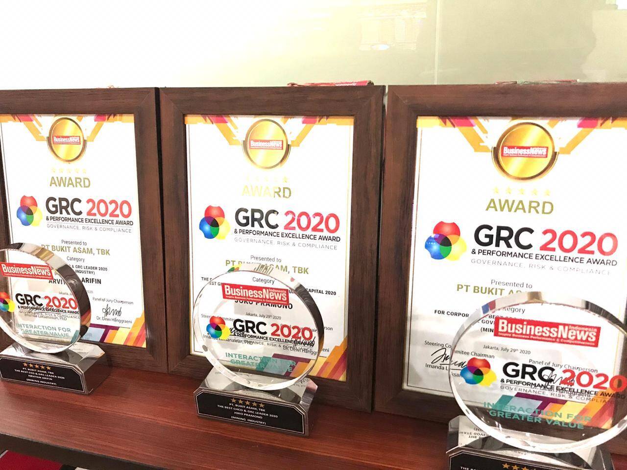 Bukit Asam Raih Tiga Penghargaan dalam GRC Award 2020
