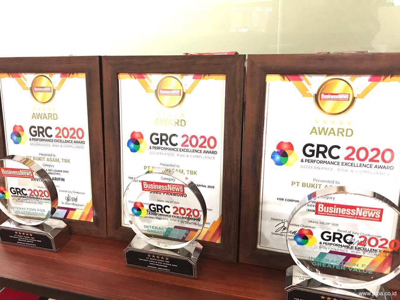 Bukit Asam Raih Tiga Penghargaan dalam GRC Award 2020