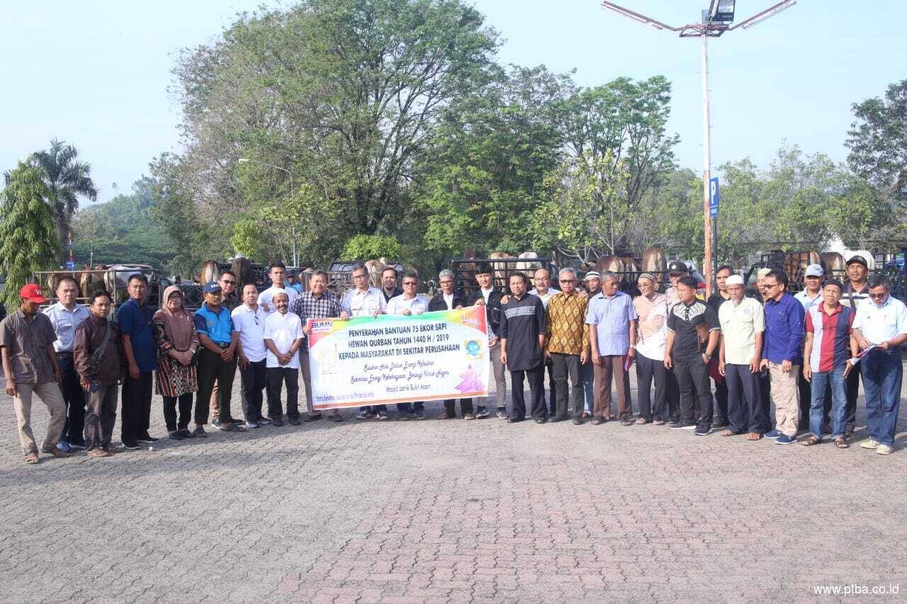 Idul Adha, Bukit Asam Sampaikan 113 Hewan Kurban